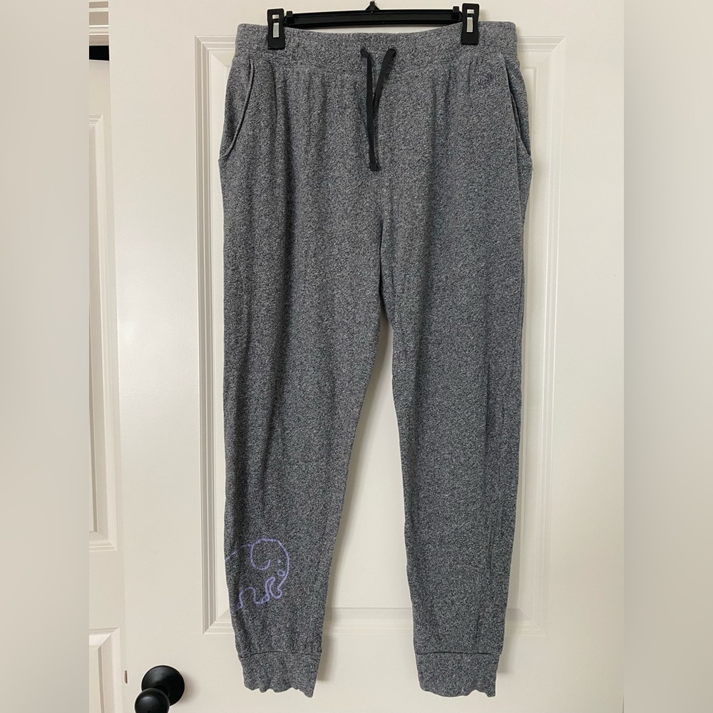 Ivory Ella Hocci Jogger Sweatpants Grey size L Elephant